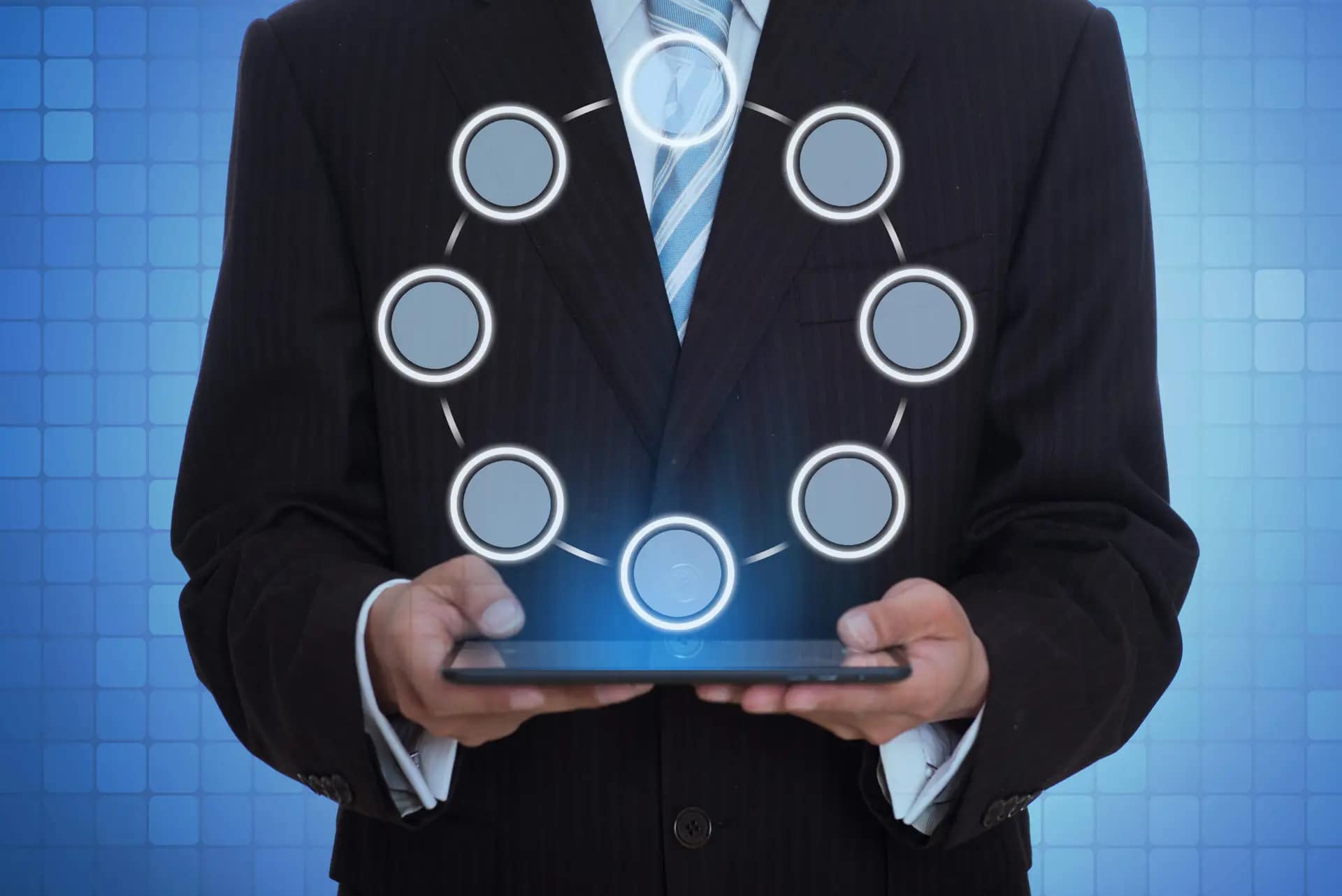 Why Is Uni-Level MLM Software the Smart Choice for Entrepreneurs Planning a Scalable Network Marketing Business?